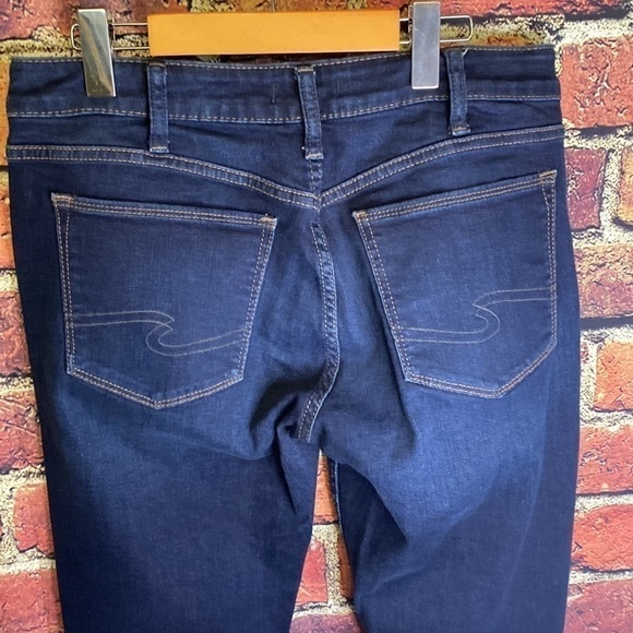 Silver Avery Slim Boot Cut Dark Wash High Rise Jeans 32 by 33 - Picture 6 of 8